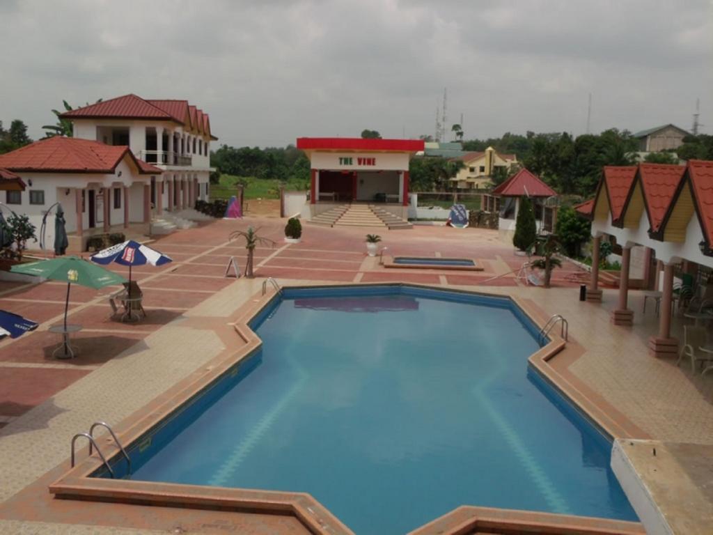 True Vine Hotel Kumasi Bagian luar foto