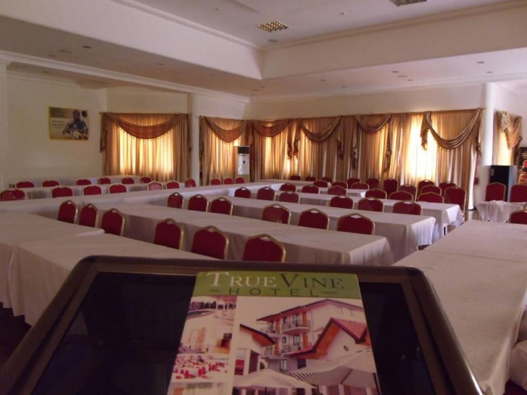 True Vine Hotel Kumasi Bagian luar foto